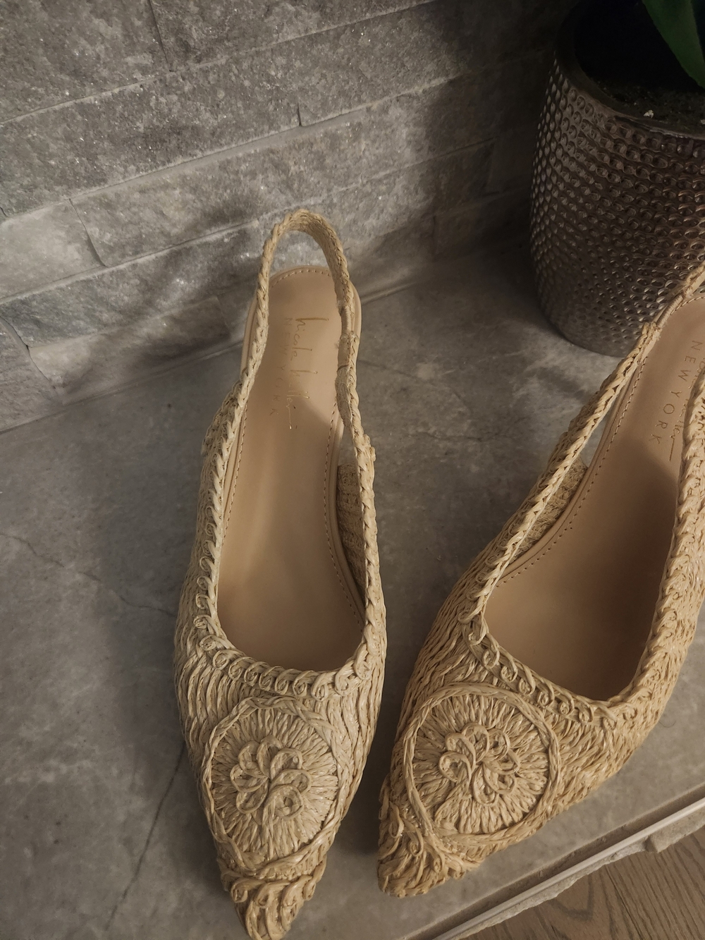 NEW - Woven Raffia Style Slingback Kitten Heels in Natural - Picture 2 of 6
